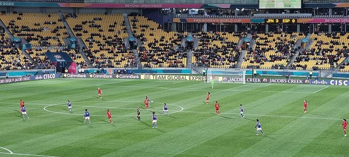 C罗五届世界杯破门，葡萄牙3-2险胜加纳（封面配图）